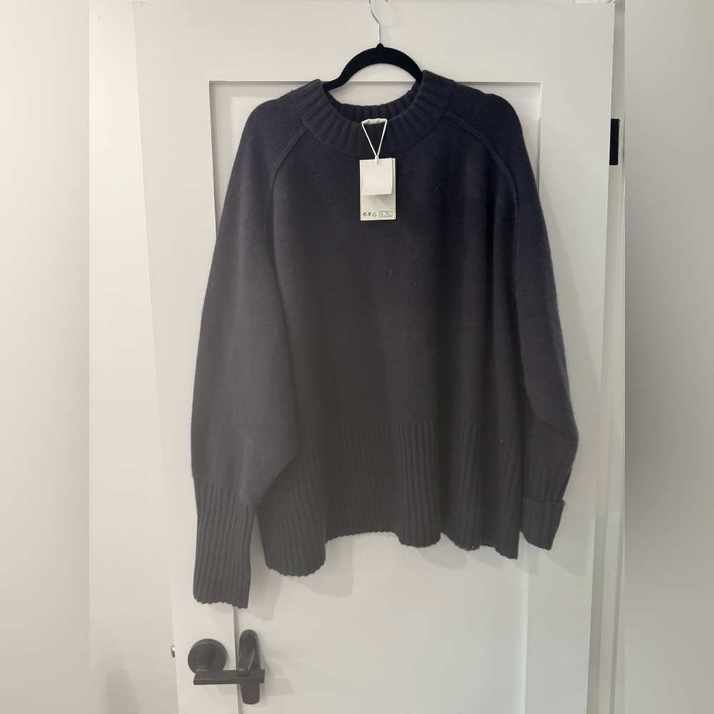H&M Dark Navy/Eggplant Crew Neck Sweater